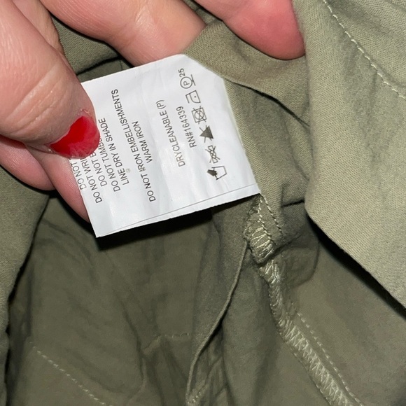 Petal & Pup Riley Waist Tie Romper in Olive Size Small - Picture 6 of 12